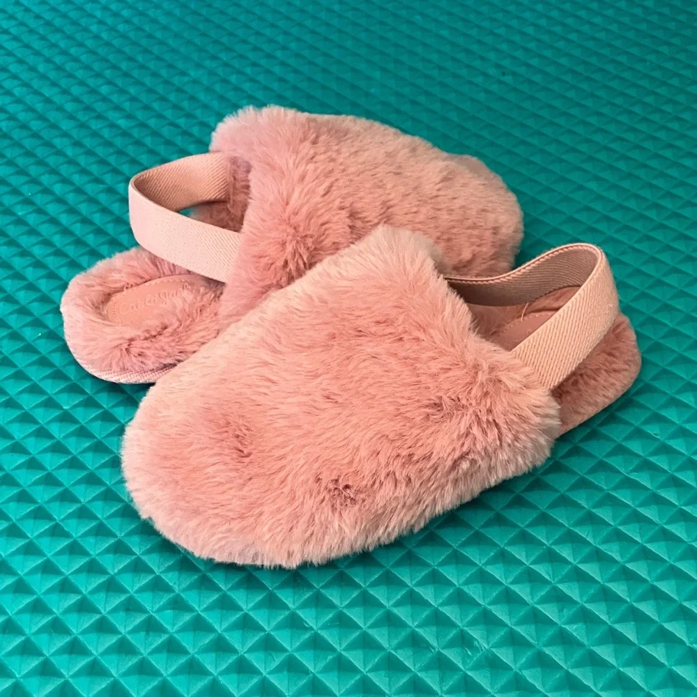 NEW - CAT & JACK Toddler Nova Puff Scuff Slippers | L 9-10